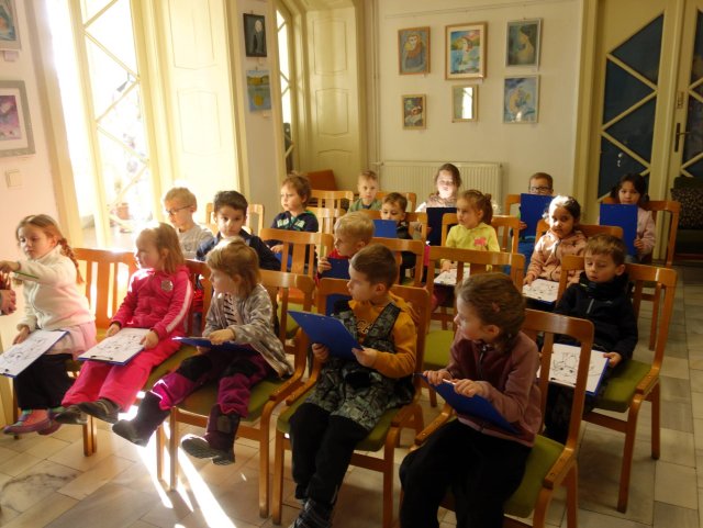 Myšičky v knihovně