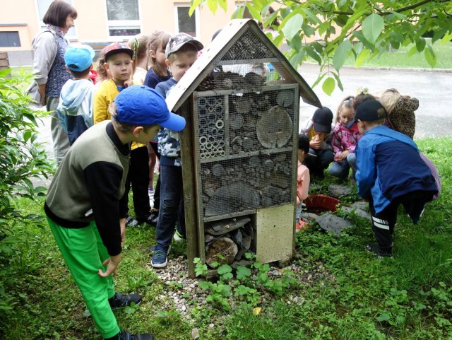 Sovičky - návštěva DDM - "Doteky přírody"