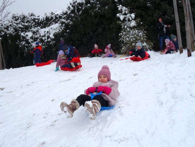 Když se za školkou rozjede zima!