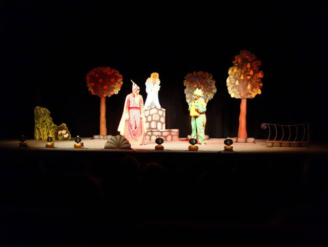 Divadlo Metropol - Princezny jsou na draka